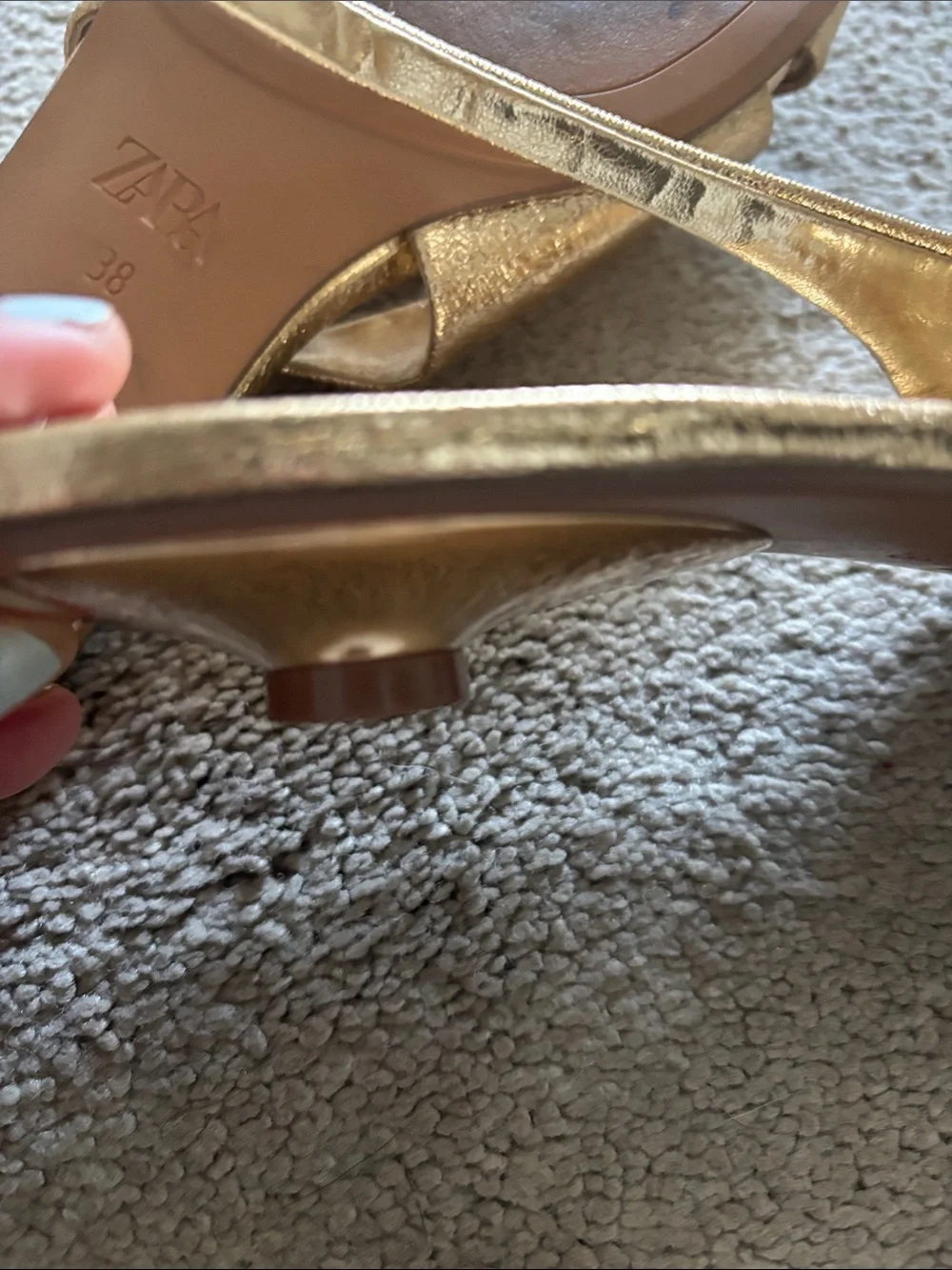 NWOT Zara Gold Kitten Sandal 38 - Picture 5 of 5